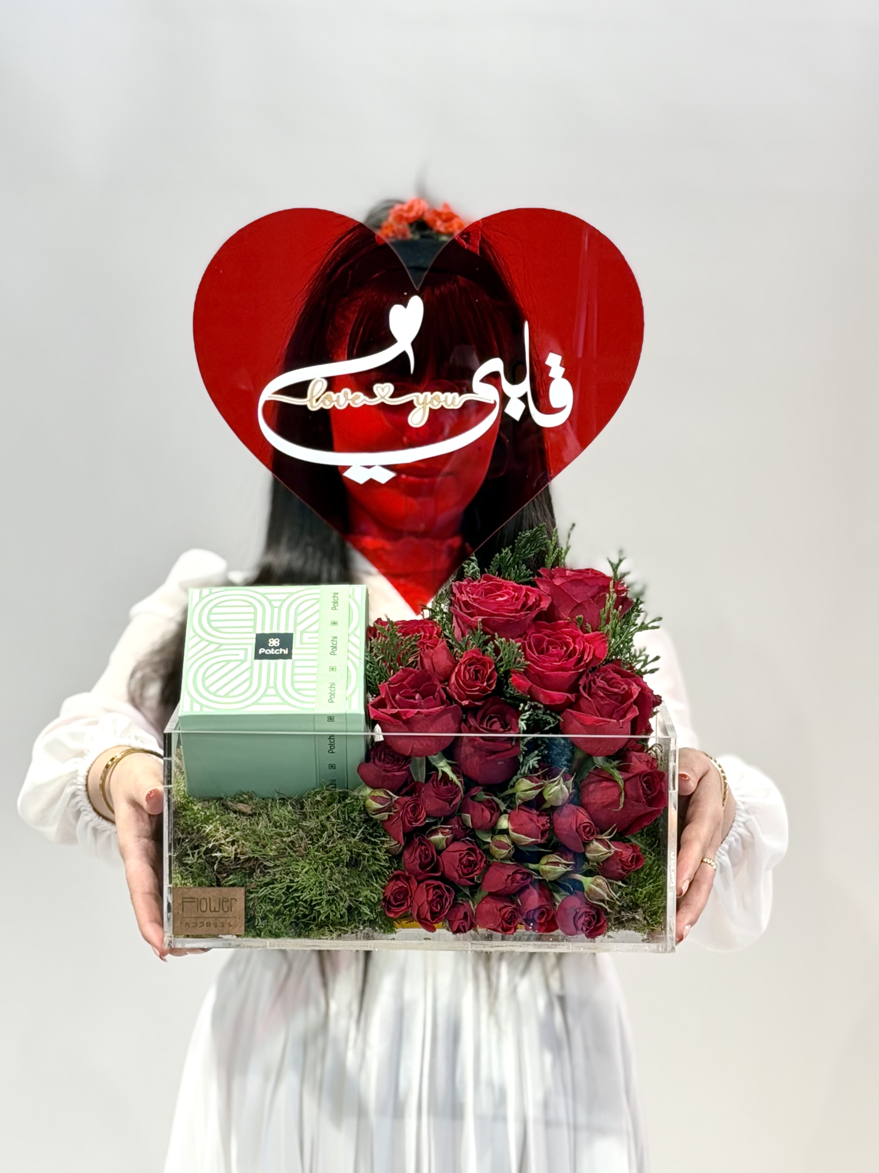 بوكس الورد قلبي مع شوكلت باتشي