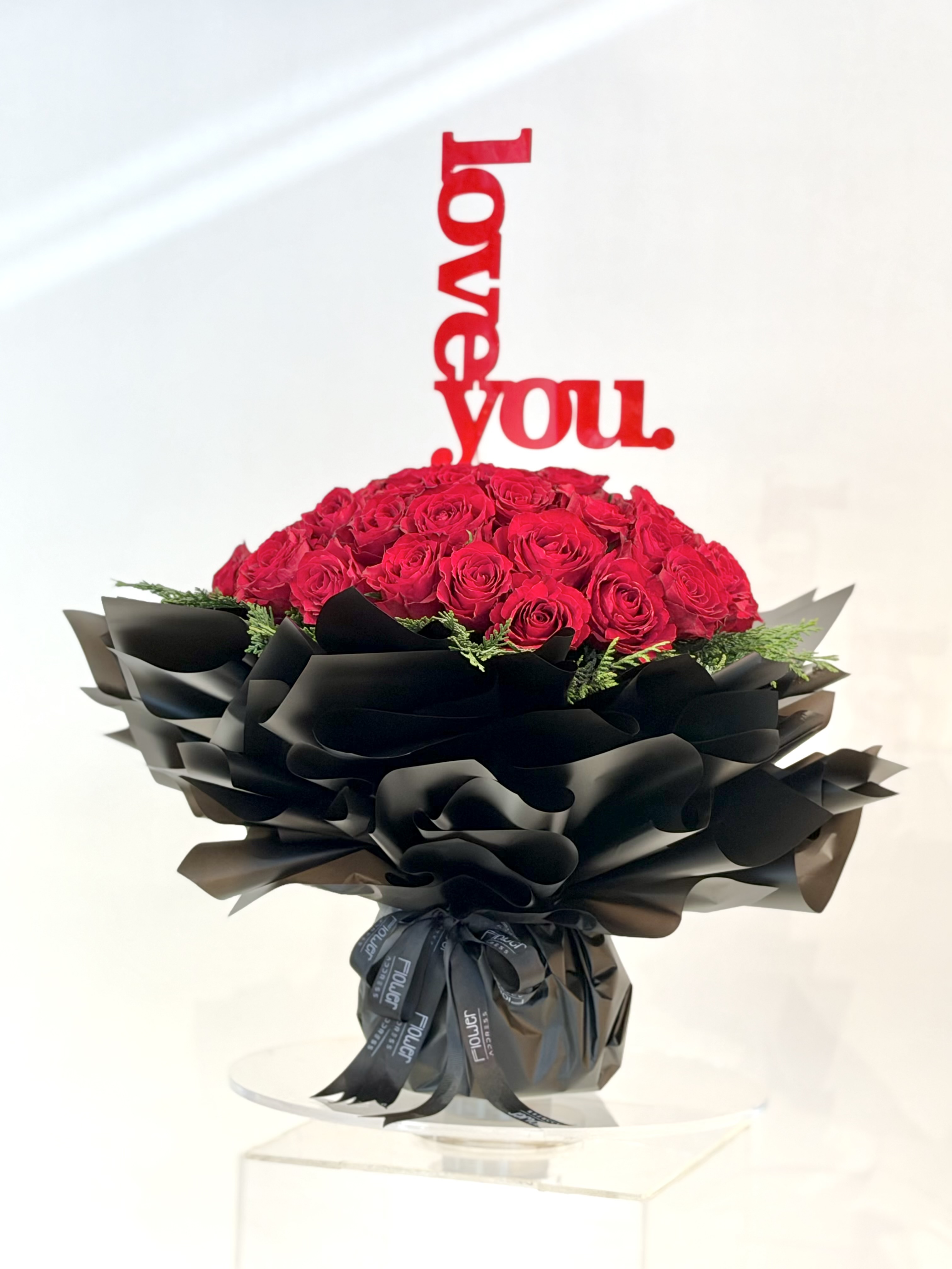 هاند بوكيه الأحمر تغليف أسود