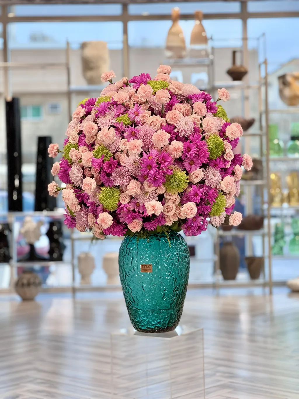 فازة الوردي الجميل