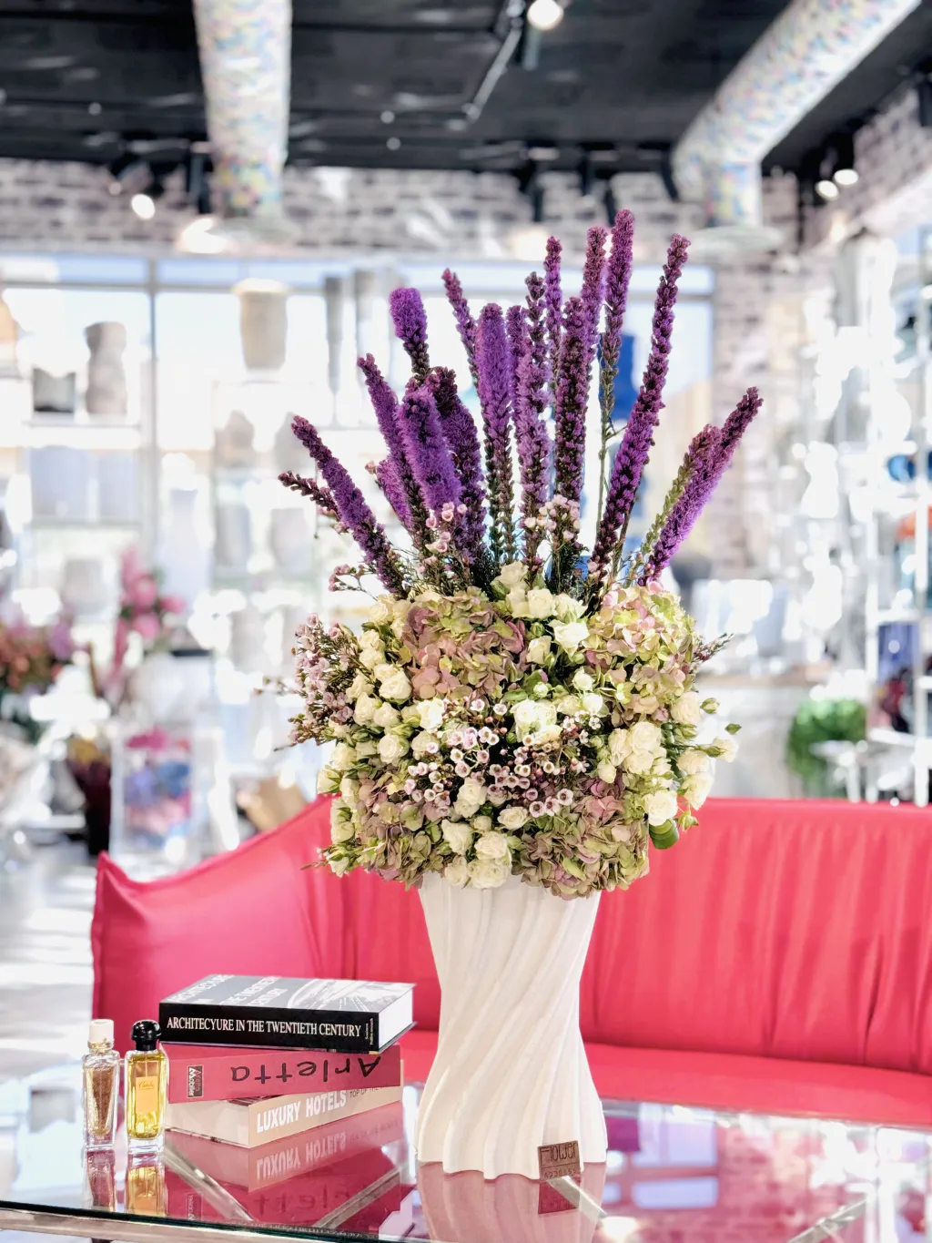 فازة زهرة لياترس